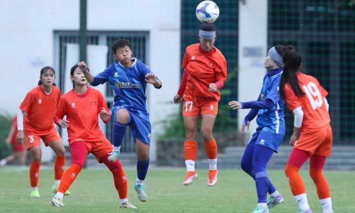 K8 là bao nhiêu tuổi