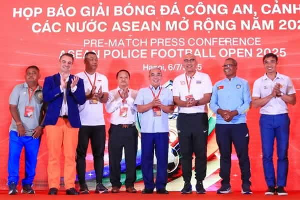 Bóng đá cà khịa tv